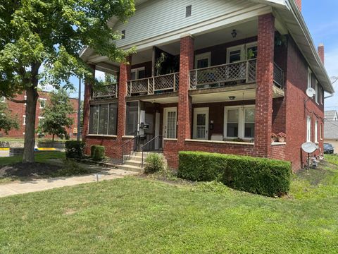 Photo of 910-912 Northwest Boulevard, Grandview Heights, OH 43212 (MLS # 226012746)