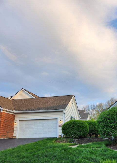 Photo of 5897 Oak Path Lane 5897 #5897, Columbus, OH 43213 (MLS # 226012858)