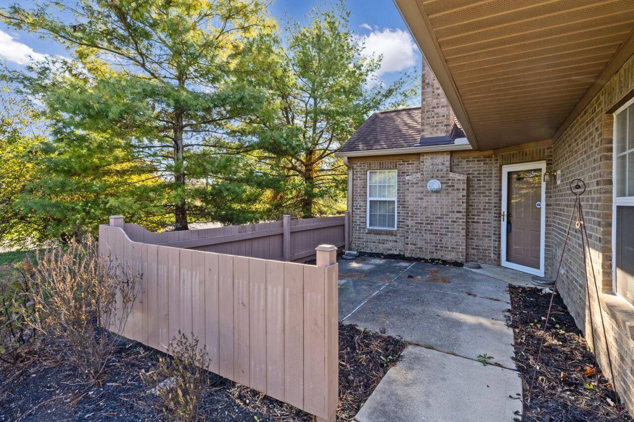 Columbus, Ohio 43235, United States, 3 Bedrooms Bedrooms, ,3 BathroomsBathrooms,Residential,Active,236599