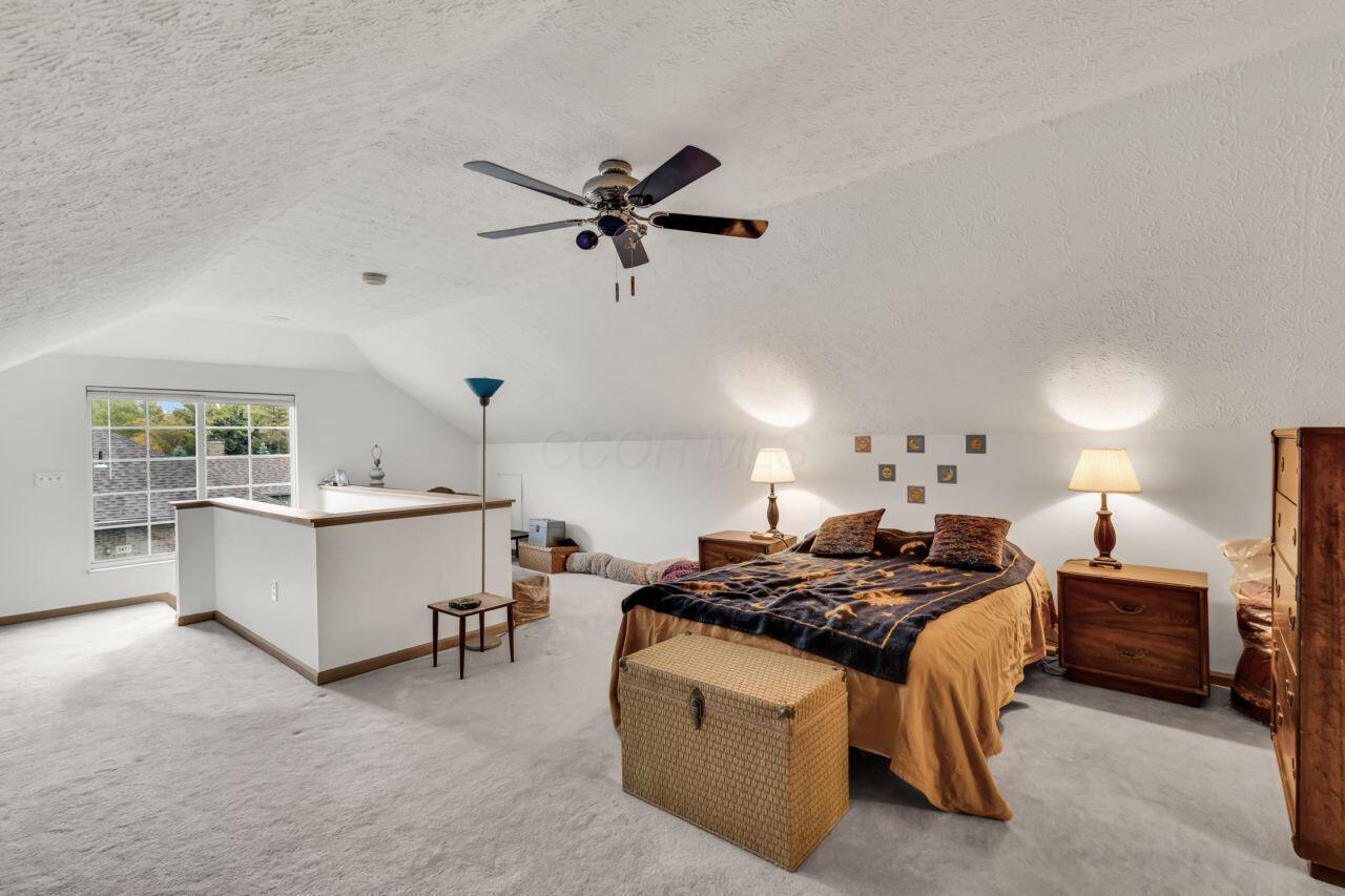 Columbus, Ohio 43235, United States, 3 Bedrooms Bedrooms, ,3 BathroomsBathrooms,Residential,Active,236599