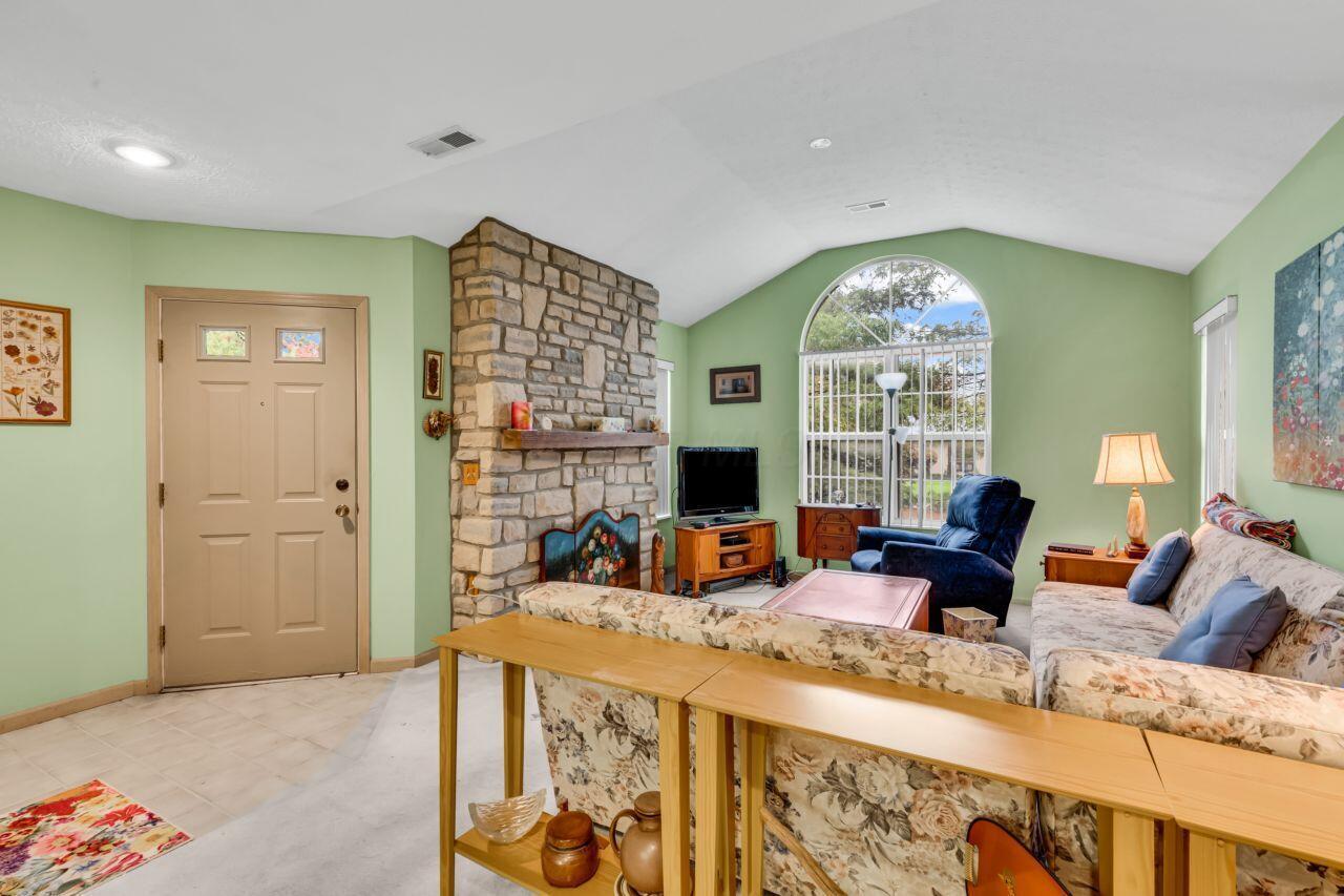 Columbus, Ohio 43235, United States, 3 Bedrooms Bedrooms, ,3 BathroomsBathrooms,Residential,Active,236599