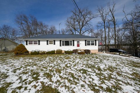 Photo of 1900 Somerlot Hoffman Road W, Marion, OH 43302 (MLS # 226005271)