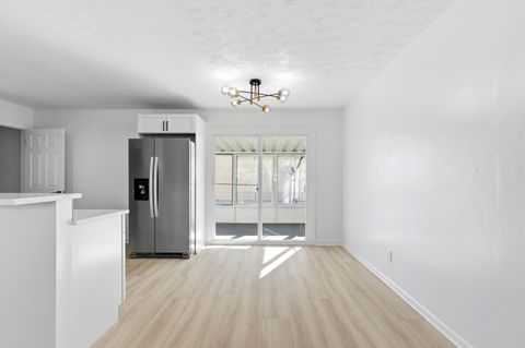 Tiny photo for 2321 Dunning Court, Columbus, OH 43219 (MLS # 226002961)