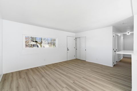 Tiny photo for 2321 Dunning Court, Columbus, OH 43219 (MLS # 226002961)