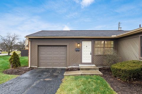 Photo of 6157 Fortin Court 3 #3, Columbus, OH 43229 (MLS # 226000640)