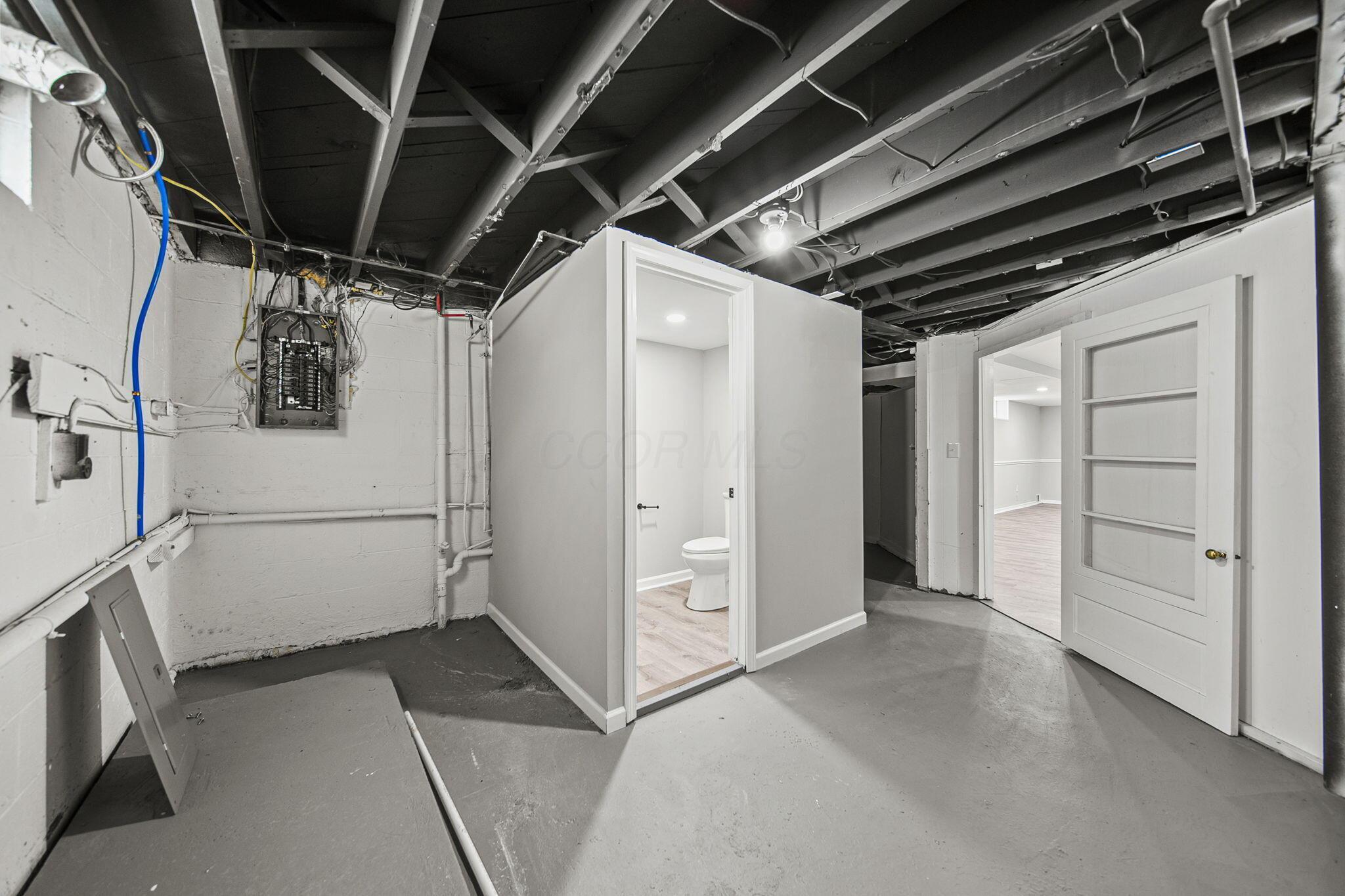 2960 Berwick Boulevard, Columbus, Ohio image 36