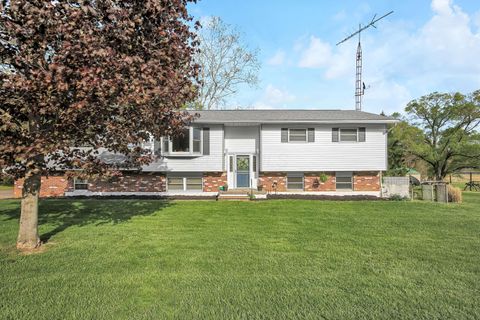 Photo of 12778 Claylick Road SE, Newark, OH 43056 (MLS # 226013305)