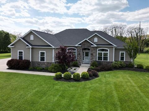 Photo of 181 Stone Valley Drive, Granville, OH 43023 (MLS # 226015495)