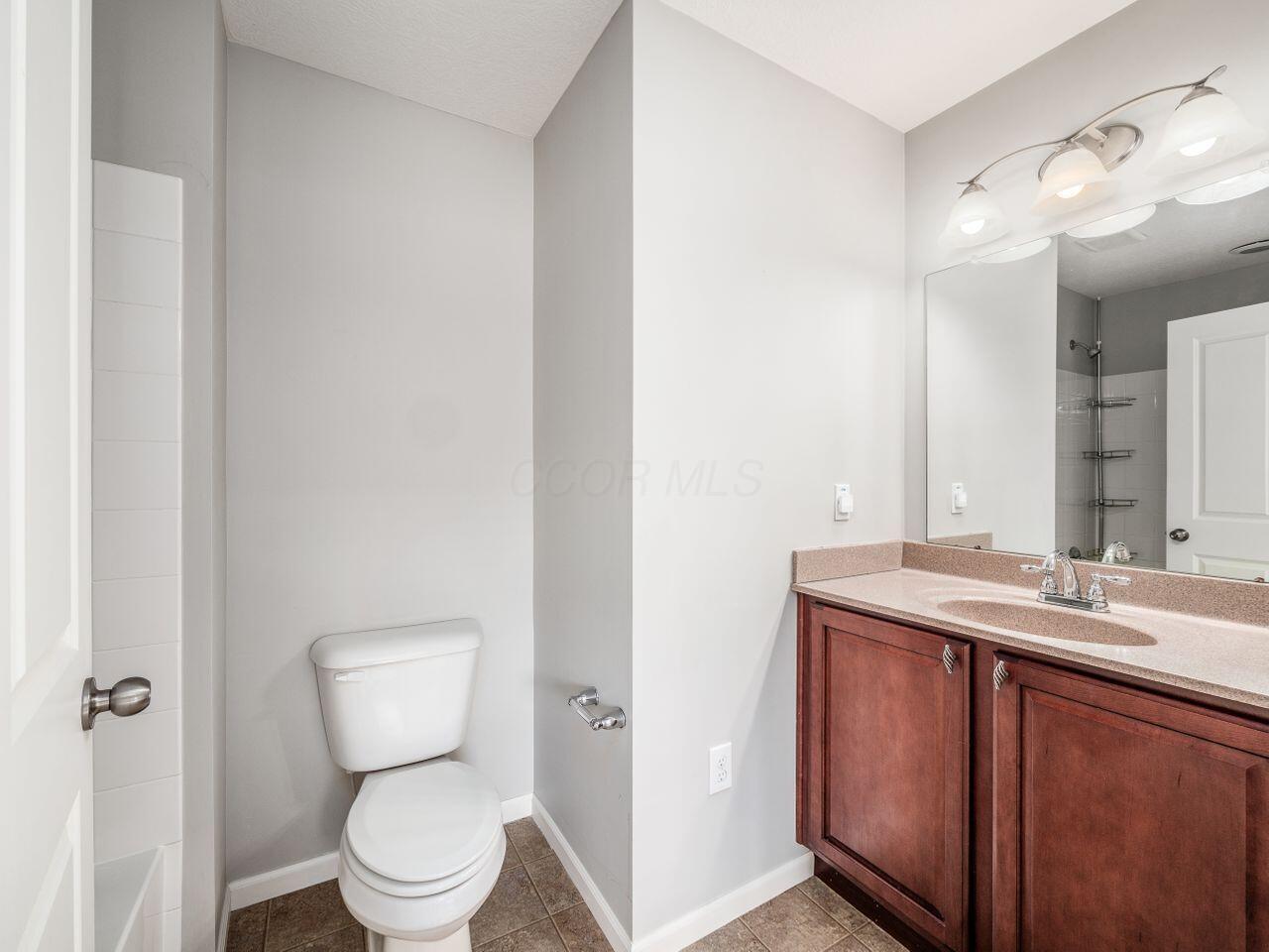 7058 Kinsale Lane, Powell, Ohio image 12