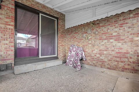 Tiny photo for 625 Country Club Drive B7 #B7, Newark, OH 43055 (MLS # 226007811)