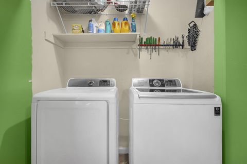 Tiny photo for 625 Country Club Drive B7 #B7, Newark, OH 43055 (MLS # 226007811)