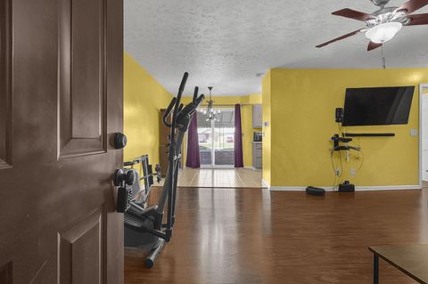 Tiny photo for 625 Country Club Drive B7 #B7, Newark, OH 43055 (MLS # 226007811)