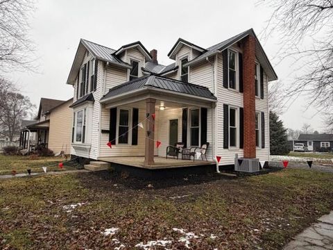 Photo of 639 S Main Street, Kenton, OH 43326 (MLS # 226006518)