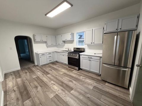 Tiny photo for 639 S Main Street, Kenton, OH 43326 (MLS # 226006518)