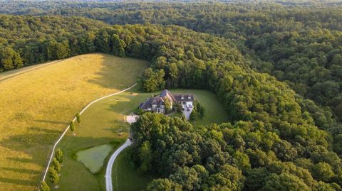 Photo of 16187 Kreashbaum Road, Rockbridge, OH 43149 (MLS # 226000601)