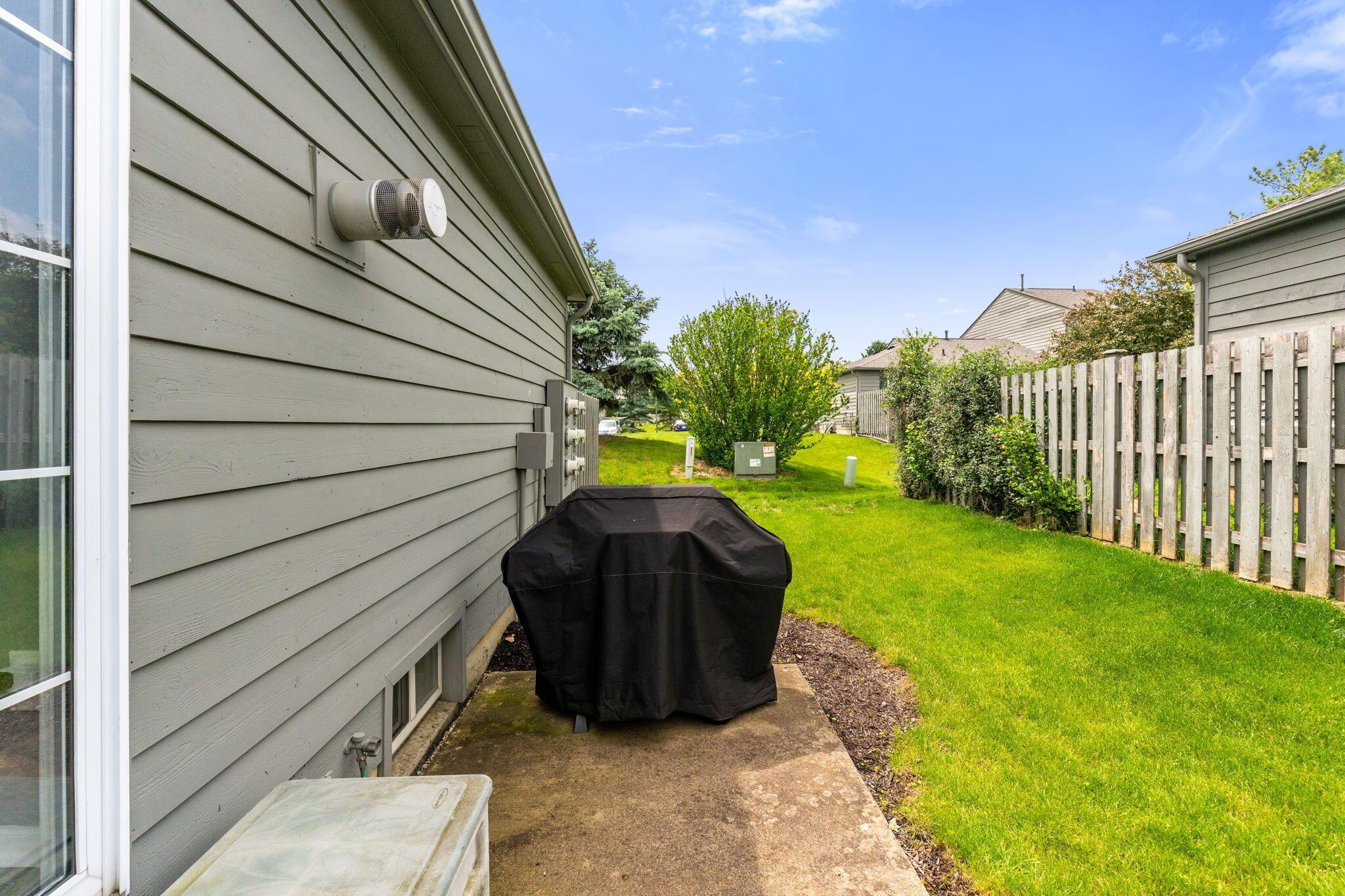 9137 Parkpoint Lane, Lewis Center, Ohio image 12