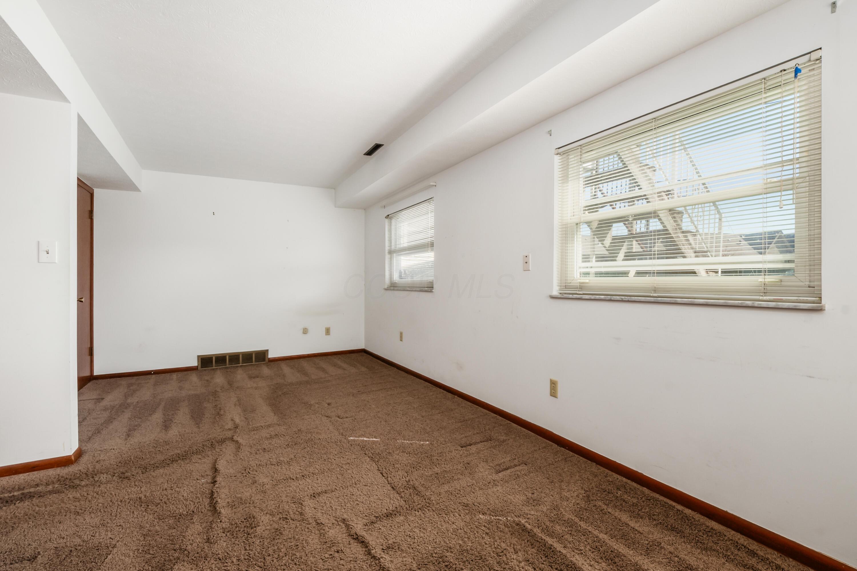 5782 Loganwood Road, Columbus, Ohio image 22