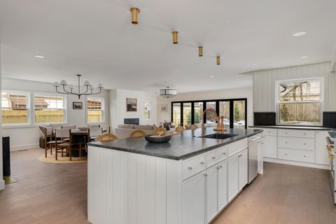 Tiny photo for 1869 Tewksbury Road, Upper Arlington, OH 43221 (MLS # 225045191)