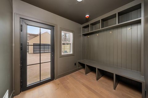 Tiny photo for 1869 Tewksbury Road, Upper Arlington, OH 43221 (MLS # 225045191)