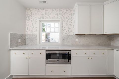 Tiny photo for 1869 Tewksbury Road, Upper Arlington, OH 43221 (MLS # 225045191)