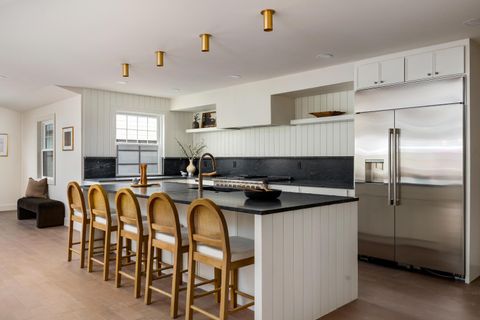 Tiny photo for 1869 Tewksbury Road, Upper Arlington, OH 43221 (MLS # 225045191)