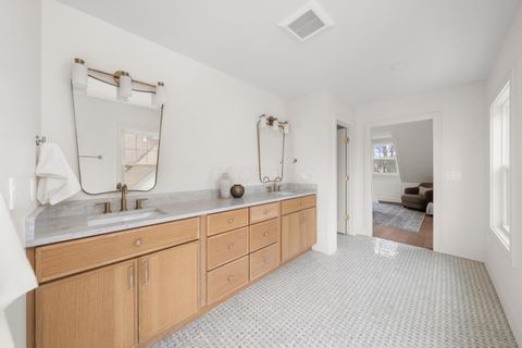 Tiny photo for 1869 Tewksbury Road, Upper Arlington, OH 43221 (MLS # 225045191)