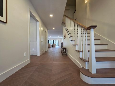 Photo of 1869 Tewksbury Road, Upper Arlington, OH 43221 (MLS # 225045191)