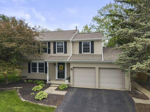 Photo of 1939 Dina Court, Powell, OH 43065 (MLS # 226016553)