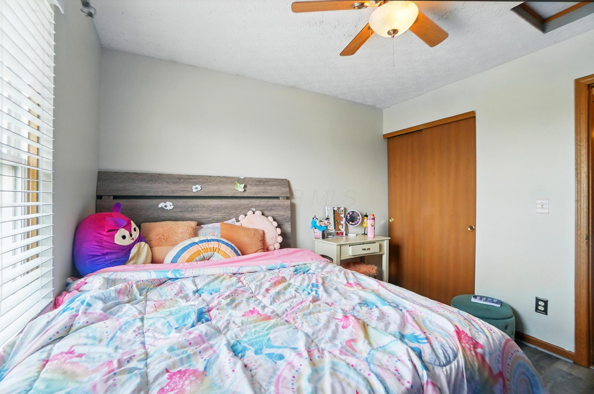 1076 Keny Boulevard, London, Ohio image 31