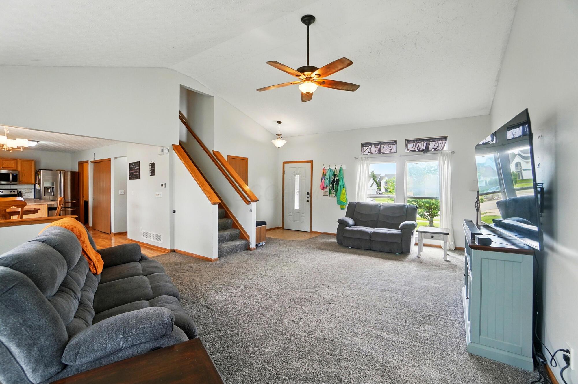 1076 Keny Boulevard, London, Ohio image 6