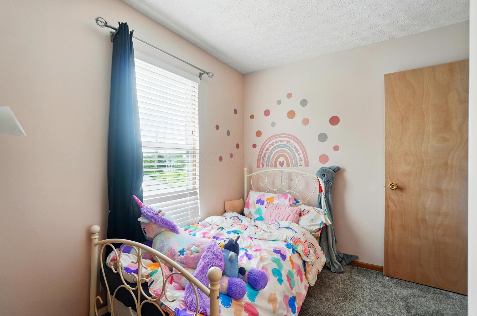 1076 Keny Boulevard, London, Ohio image 38