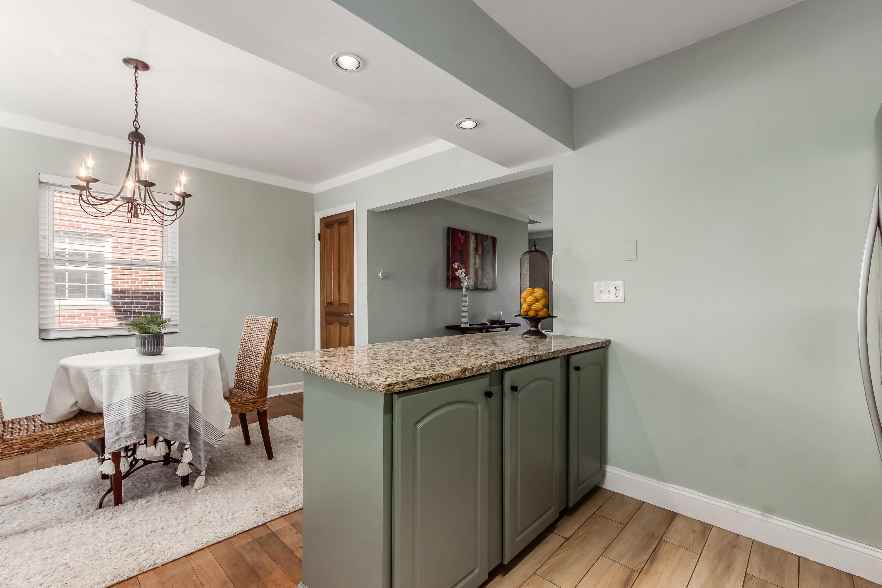 1585 Waltham Road, Columbus, Ohio image 13
