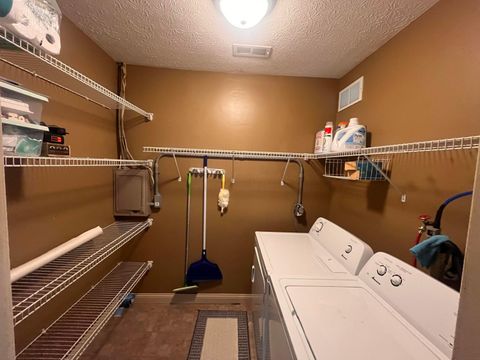 Tiny photo for 1953 Smith Avenue, Lancaster, OH 43130 (MLS # 226014522)