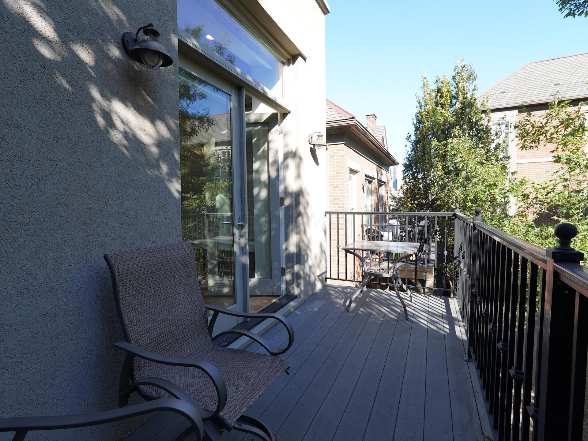 Columbus, Ohio 43206, United States, 2 Bedrooms Bedrooms, ,3 BathroomsBathrooms,Residential,Active,36518