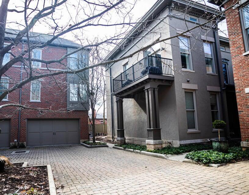 Columbus, Ohio 43206, United States, 2 Bedrooms Bedrooms, ,3 BathroomsBathrooms,Residential,Active,36518