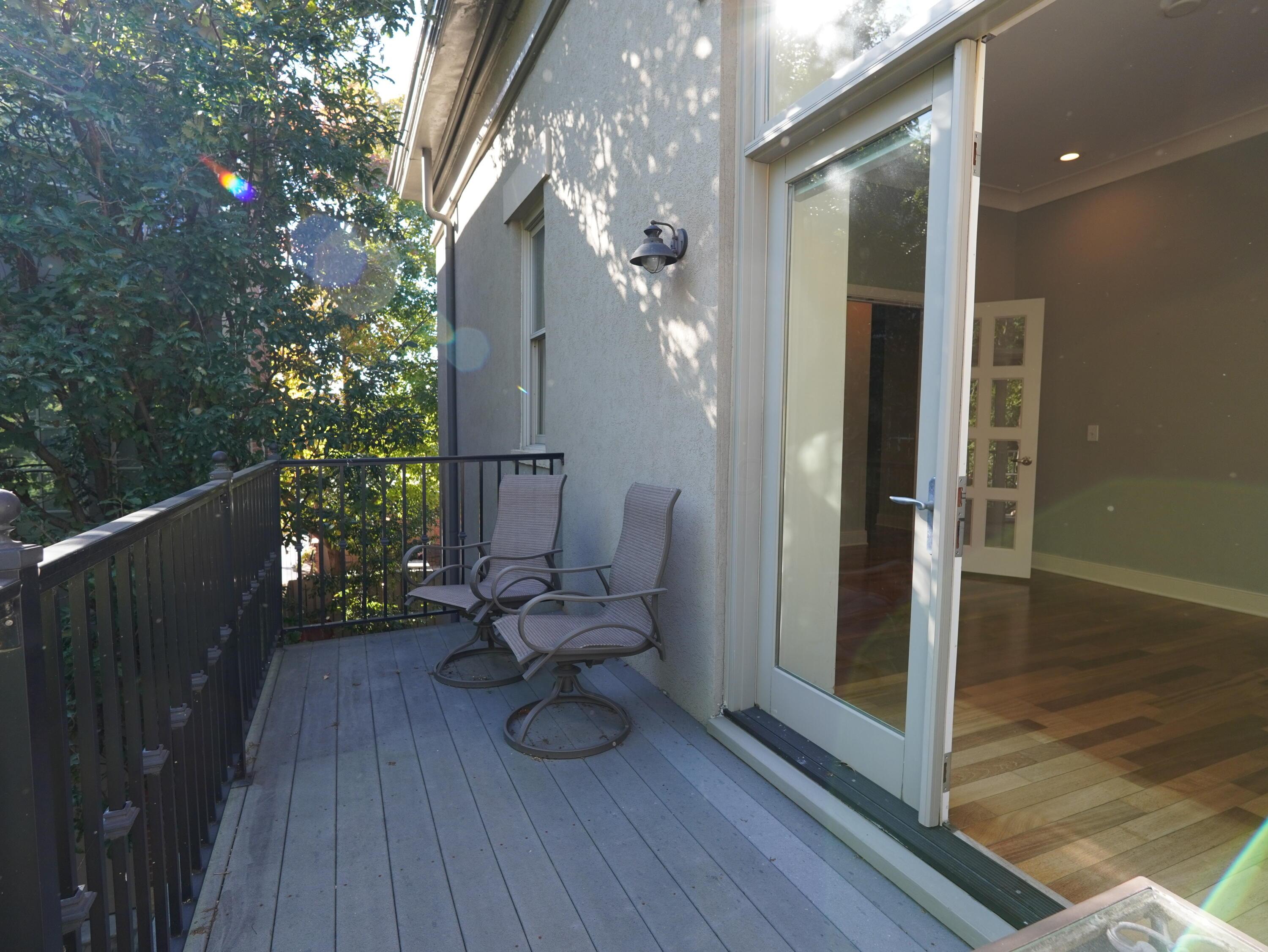 Columbus, Ohio 43206, United States, 2 Bedrooms Bedrooms, ,3 BathroomsBathrooms,Residential,Active,36518