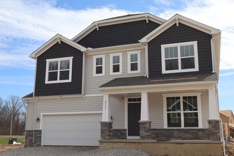 Photo of 3711 Colts Reign Drive, Powell, OH 43065 (MLS # 226007579)