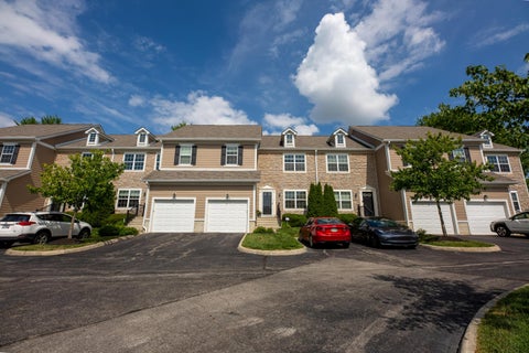 Condo For Sale - 8034 Ravine Run Lane<br/> Columbus, OH 43235
