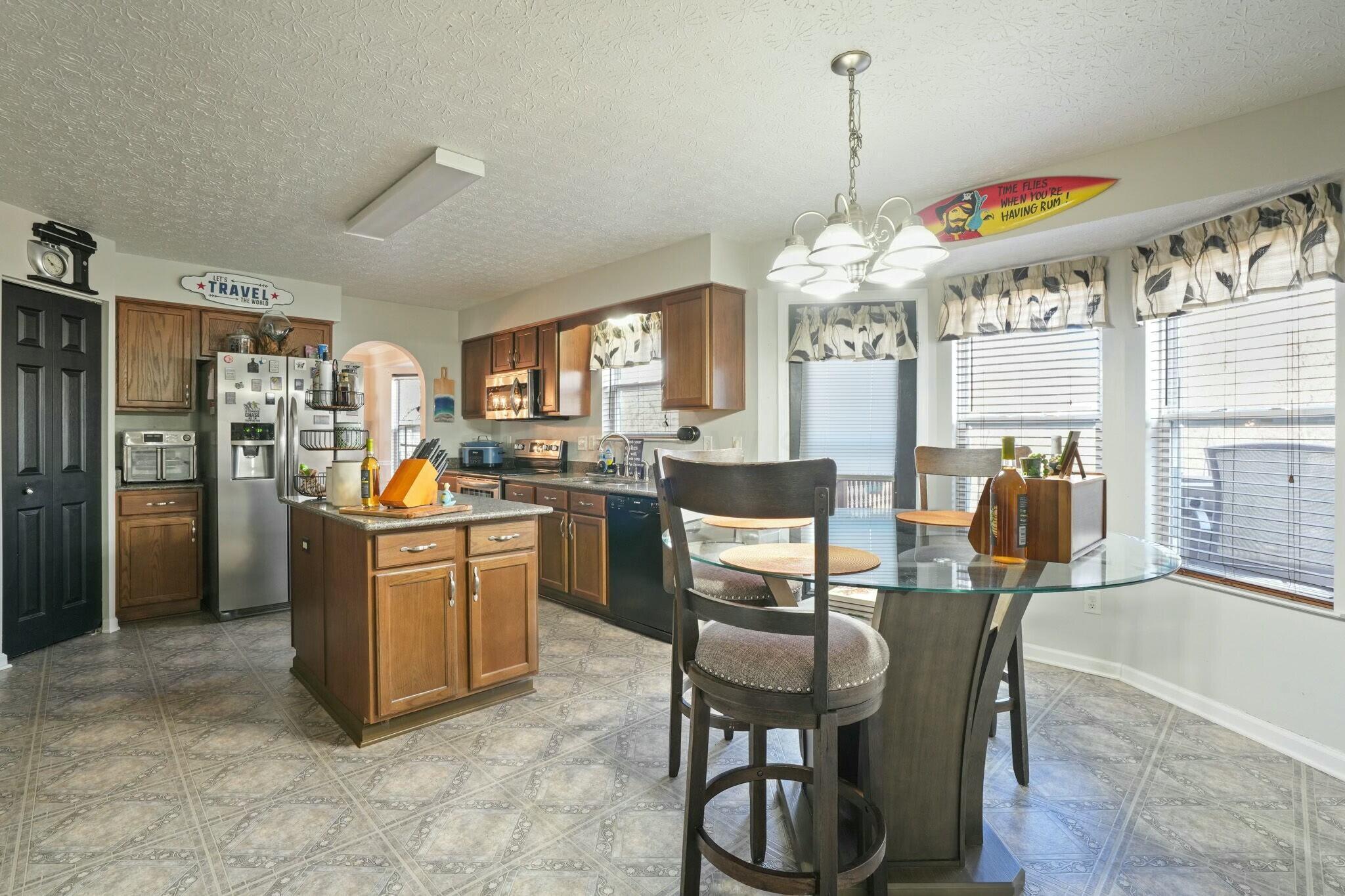 124 Long Hollow Drive, Etna, Ohio image 12
