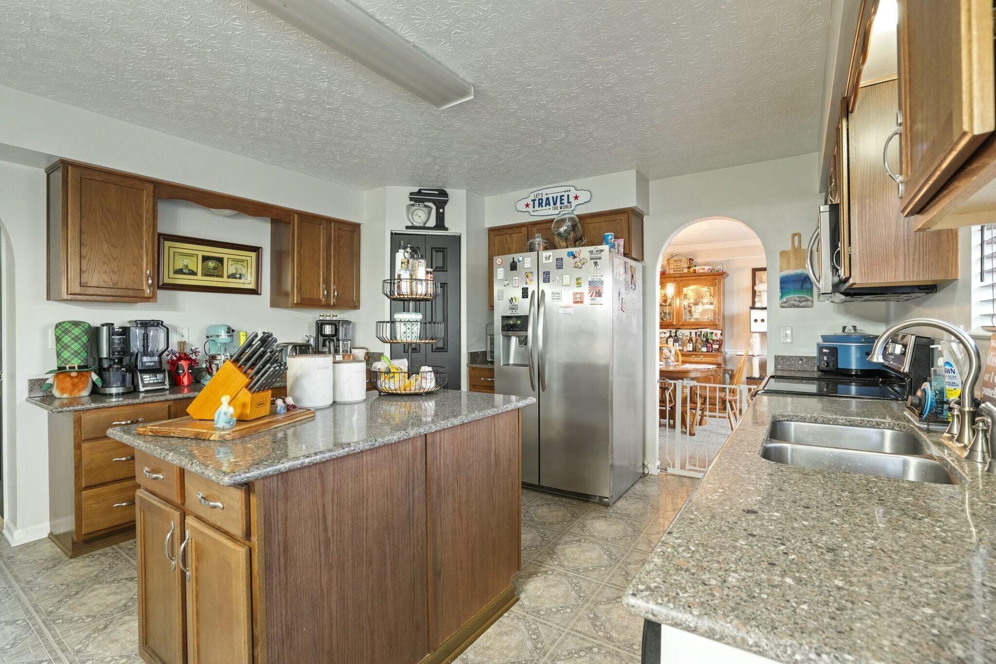 124 Long Hollow Drive, Etna, Ohio image 11