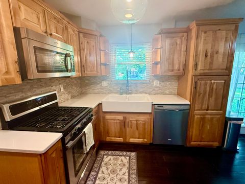 Tiny photo for 1379 Brenthaven Place, Columbus, OH 43228 (MLS # 226019640)