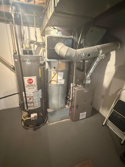 Tiny photo for 1379 Brenthaven Place, Columbus, OH 43228 (MLS # 226019640)