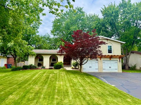 Photo of 1379 Brenthaven Place, Columbus, OH 43228 (MLS # 226019640)