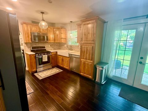 Tiny photo for 1379 Brenthaven Place, Columbus, OH 43228 (MLS # 226019640)