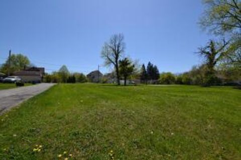 Photo of 0 Wellington Boulevard, Columbus, OH 43219 (MLS # 225035913) Photo of 0 Wellington Boulevard, Columbus, OH 43219 (MLS # 225035913)