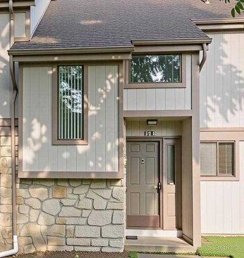 Photo of 6279 Braiden Court B #B, Columbus, OH 43213 (MLS # 226008391)