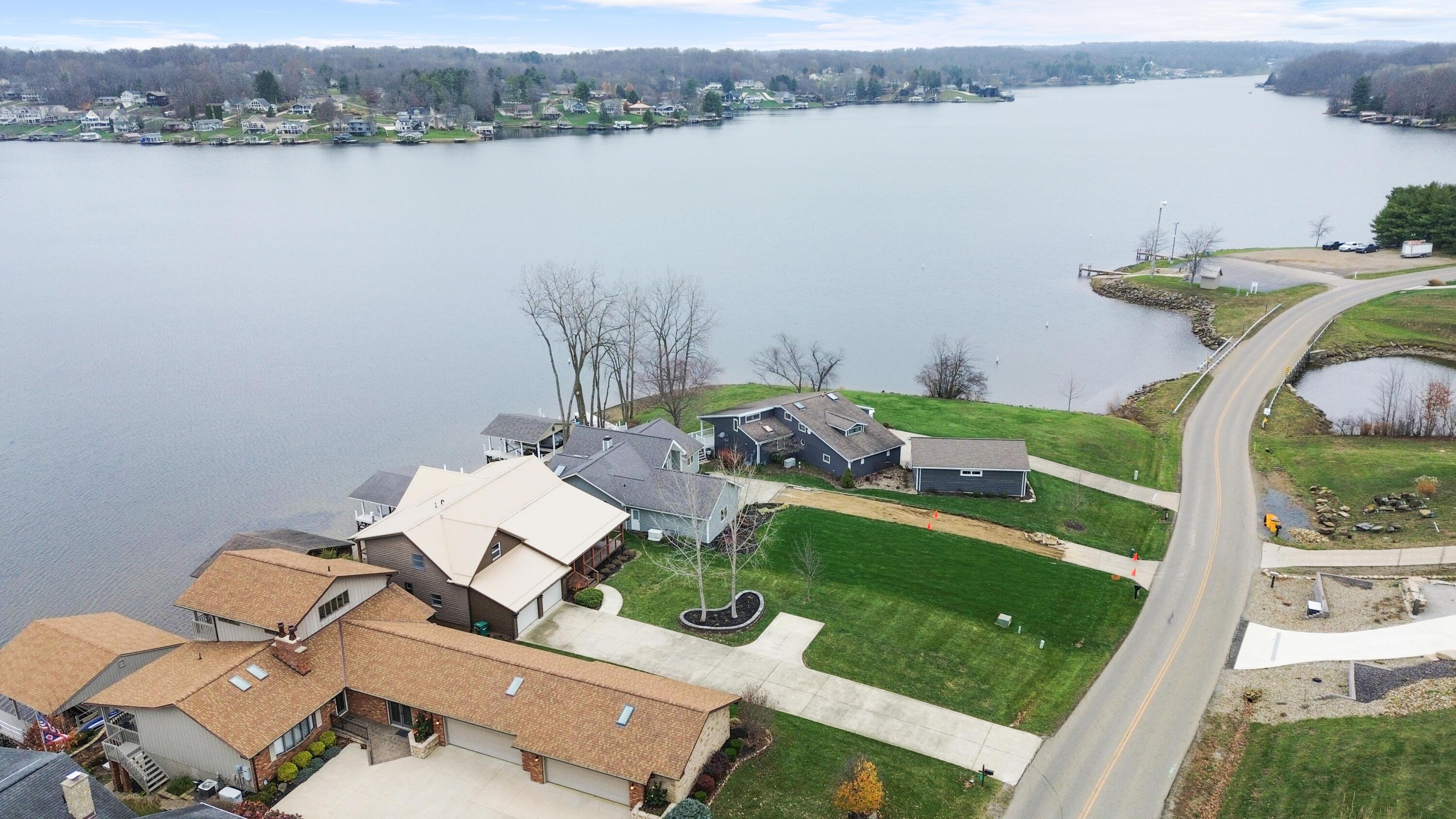 4009 Apple Valley Drive, Howard, Ohio image 6