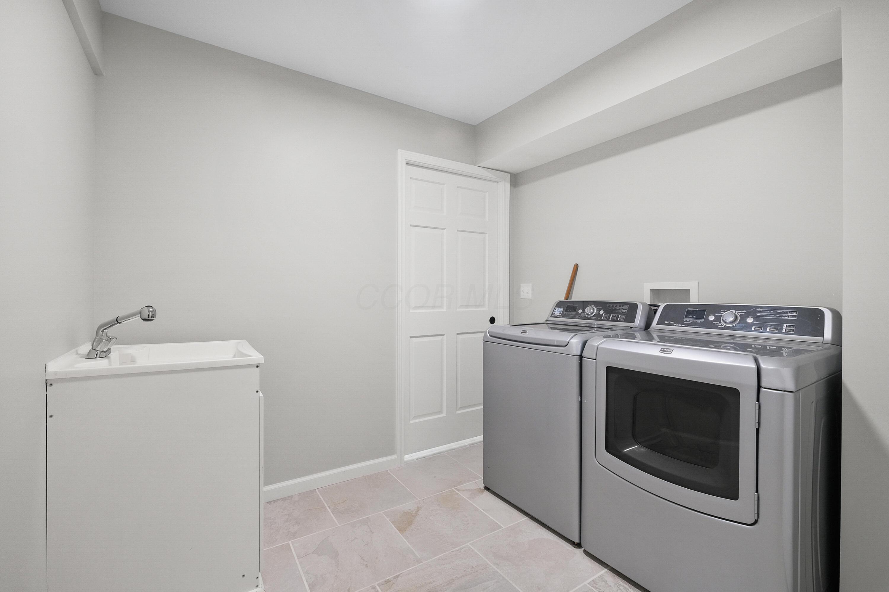 4009 Apple Valley Drive, Howard, Ohio image 33