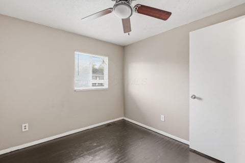 Tiny photo for 3483 Penfield Road, Columbus, OH 43227 (MLS # 226039008)