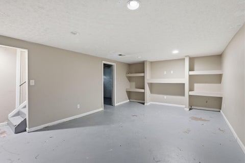 Tiny photo for 3483 Penfield Road, Columbus, OH 43227 (MLS # 226039008)